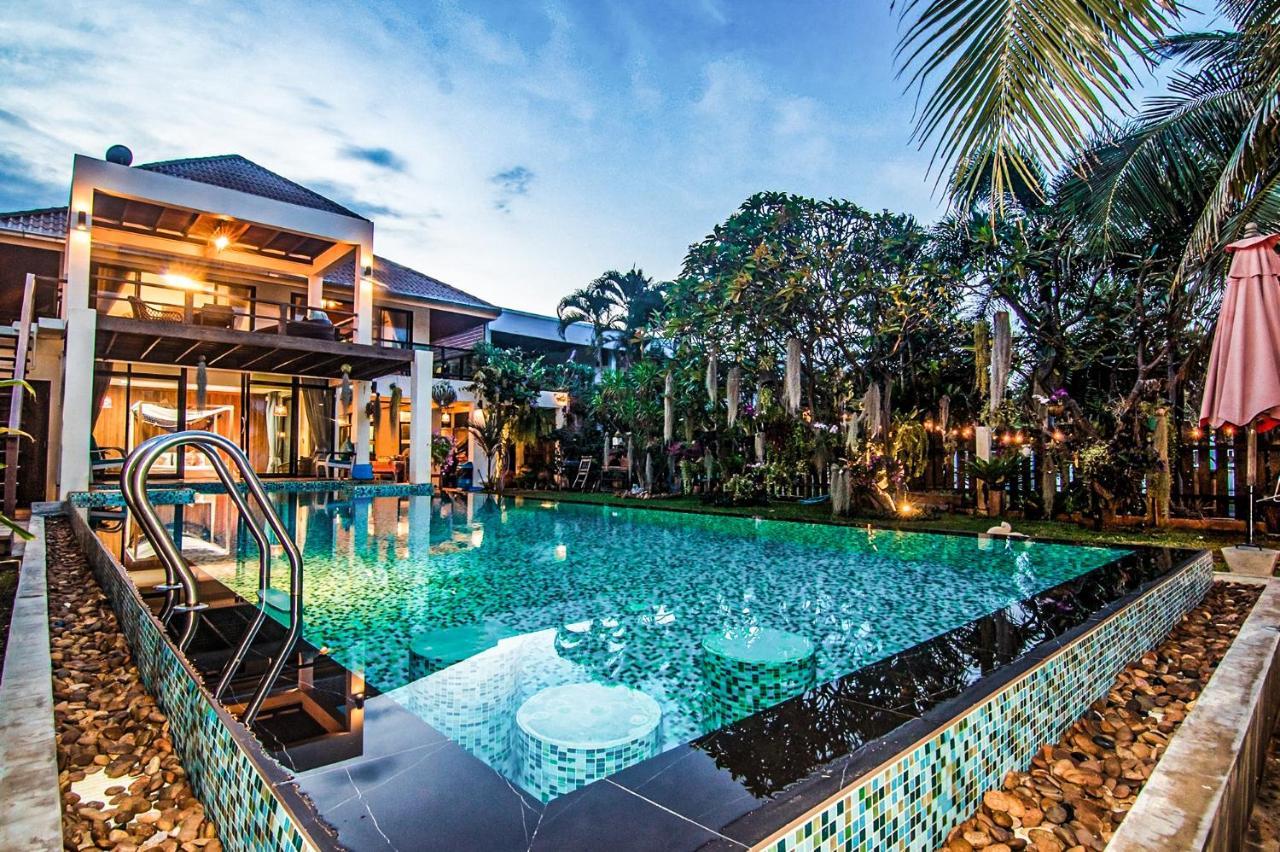 Baan Sansuk Pranburi - Beach Front & Pool Villa Exterior foto